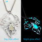 Halloween Creative Stereo Luminous Spider Necklace Jewerly Glowing Night Fluorescence Antique Vintage Glow In The Dark For Men Women Gift Party Halloween Day Club